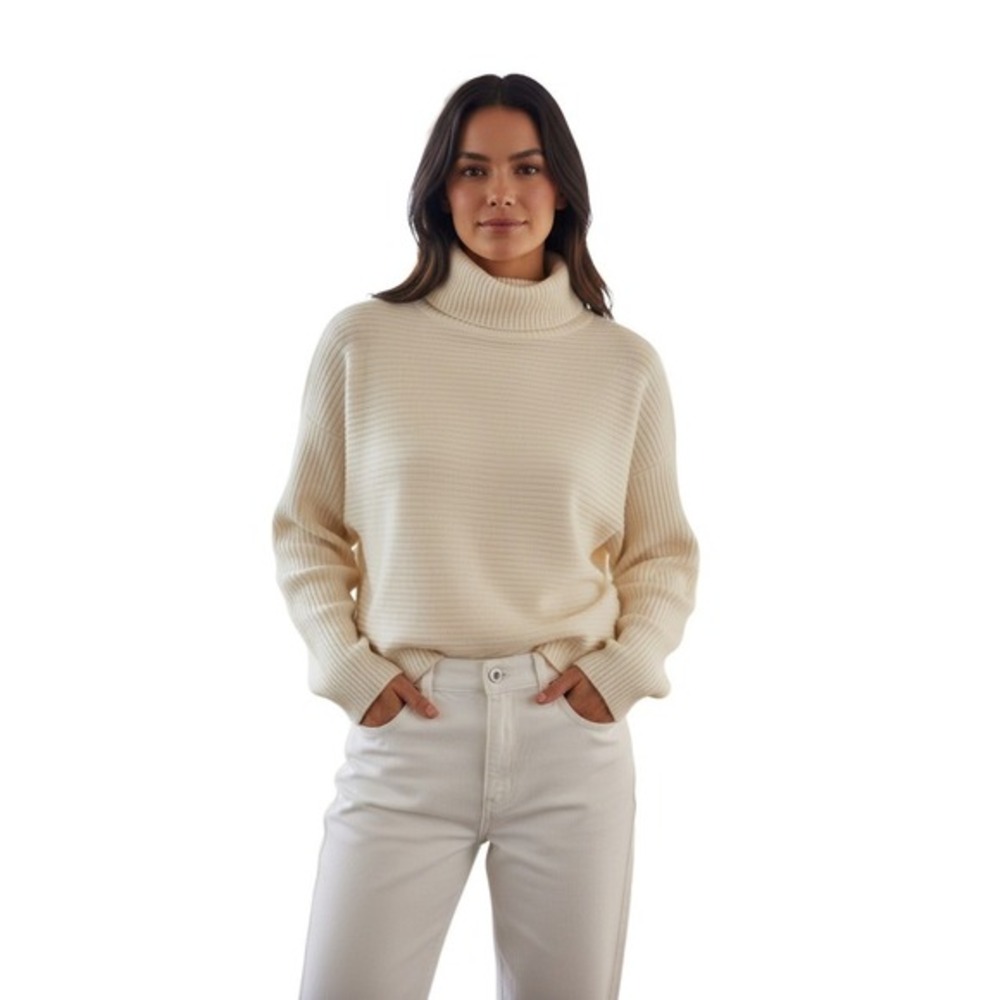 Cyrus Elegant‎ Cream Ribbed Turtleneck Sweater Womens M Soft Knit MSRP 99.00